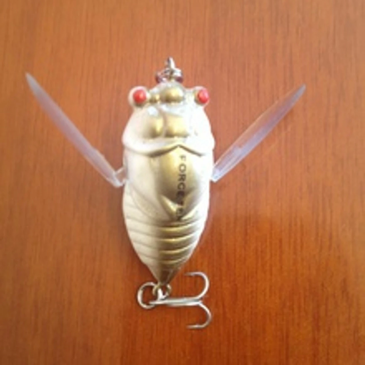 Force Ten Outback Fishing Lure Cicada Gold/white 40mm 5.7gm Floating
